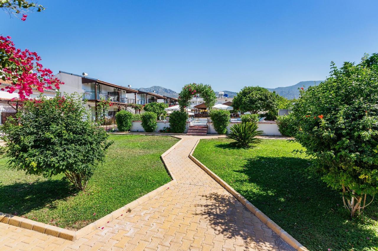 Hotel Citrus Tree Gardens Karavas  Exteriér fotografie